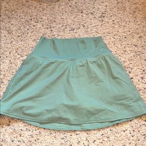 Lululemon NWOT Align high rise skirt.